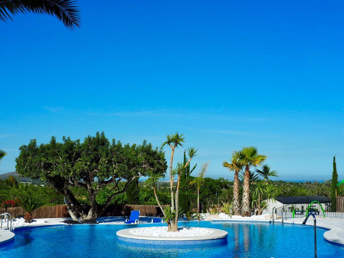 Camping L'Orangeraie Calig Bagian luar foto
