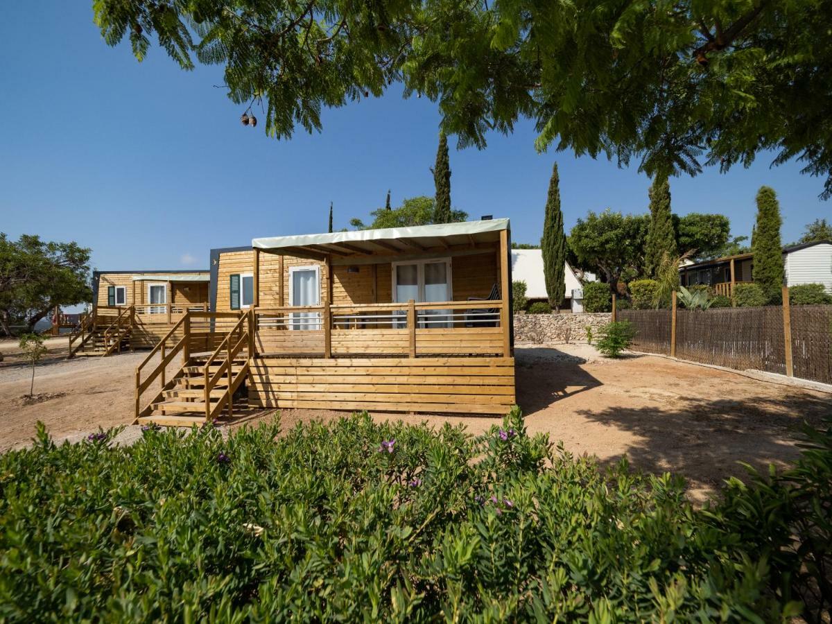 Camping L'Orangeraie Calig Bagian luar foto